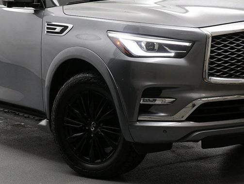 2021 INFINITI QX80 Luxe