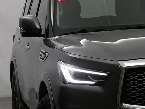 2021 INFINITI QX80 Luxe