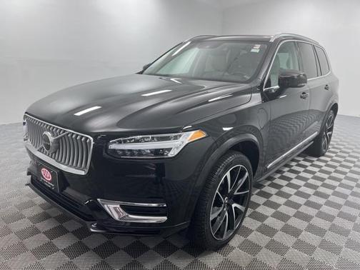 2022 Volvo XC90 Recharge Plug-In Hybrid T8 Inscription Expression 7 Passenger
