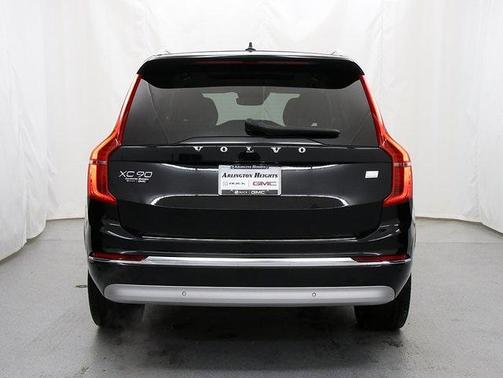 2022 Volvo XC90 Recharge Plug-In Hybrid T8 Inscription Expression 7 Passenger