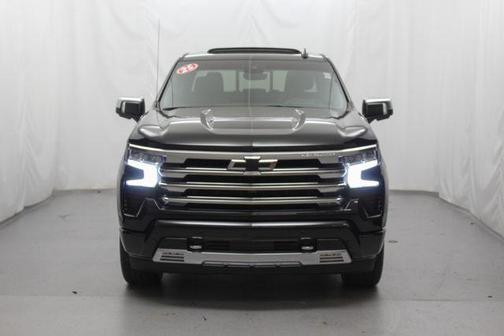 Black 2025 Chevrolet Silverado 1500 High Country
