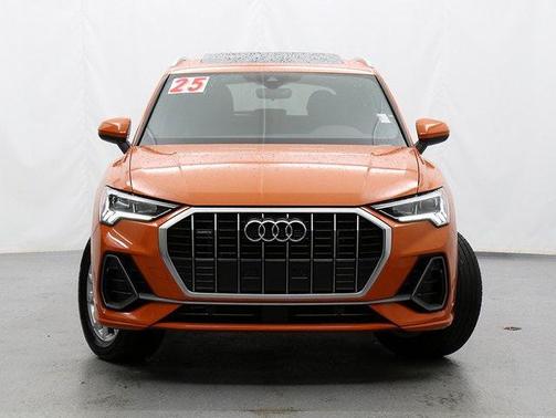 2025 Audi Q3 Premium 45 TFSI S line quattro Tiptronic