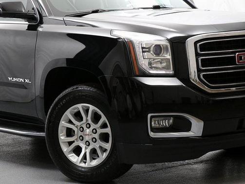 2017 GMC Yukon XL SLT