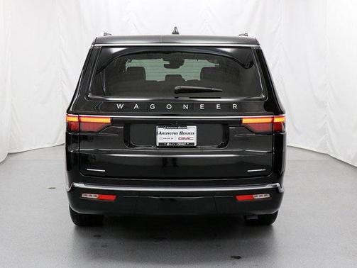 2023 Jeep Wagoneer Series III 4x4
