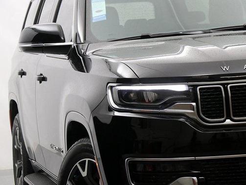2023 Jeep Wagoneer Series III 4x4