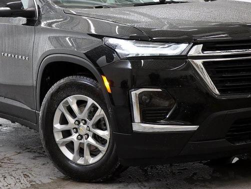 2022 Chevrolet Traverse LS
