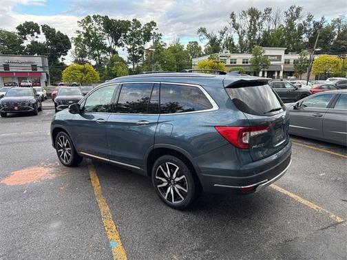 2021 Honda Pilot Touring 8-Passenger