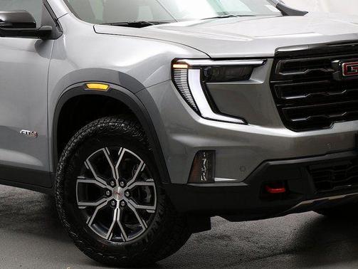 2026 GMC Acadia AWD AT4