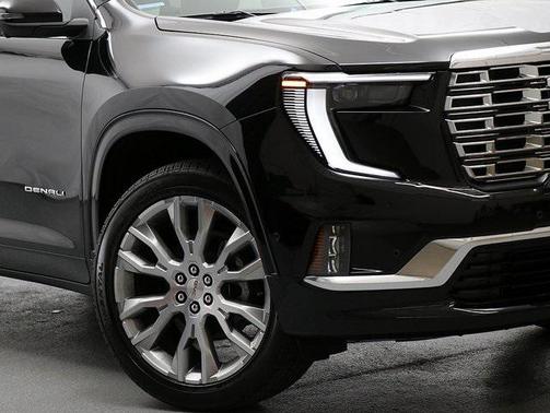 2025 GMC Acadia Denali