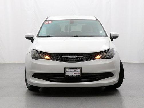 2020 Chrysler Voyager L