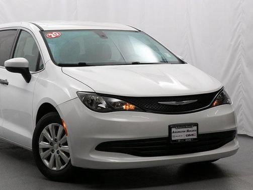 2020 Chrysler Voyager L