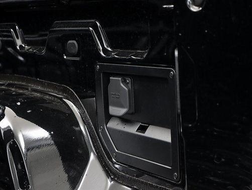 2026 GMC Sierra EV Standard Range Elevation