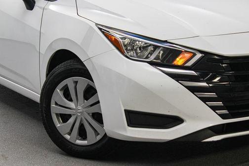 Fresh Powder 2024 Nissan Versa 1.6 S