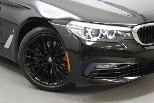 Jet Black 2018 BMW 530e xDrive iPerformance