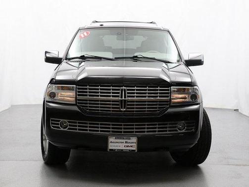 2011 Lincoln Navigator Base