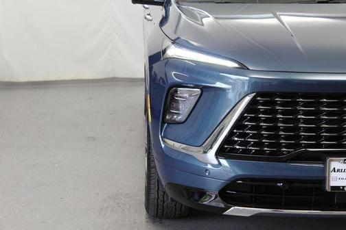 Ocean Blue Metallic 2026 Buick Enclave Avenir FWD