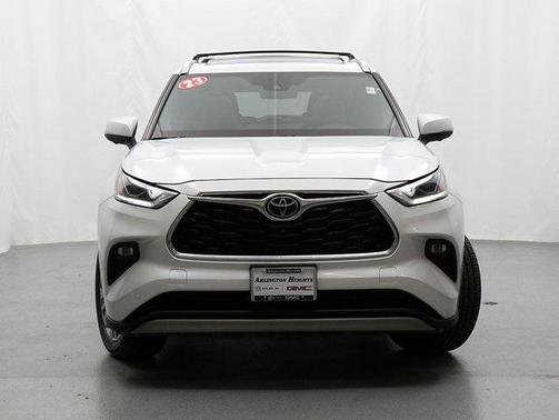 2023 Toyota Highlander Platinum