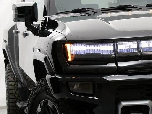 2024 GMC HUMMER EV SUV 2X