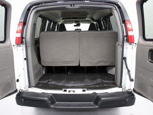 2020 Chevrolet Express 2500 LS