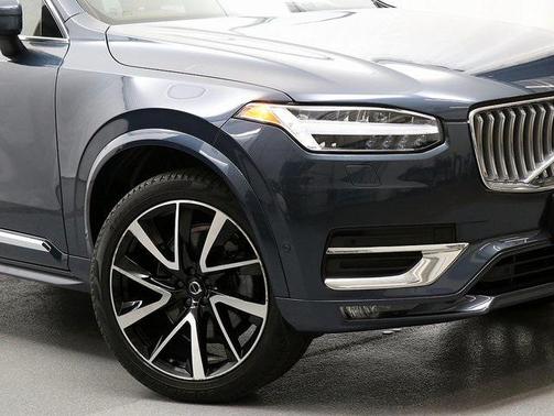 2024 Volvo XC90 B6 Ultimate Bright Theme 7-Seater