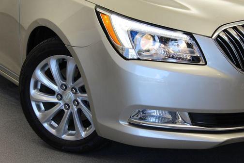 Sparkling Silver Metallic 2016 Buick LaCrosse Leather