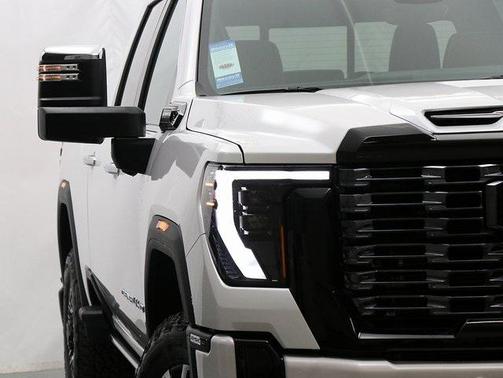 2025 GMC Sierra 2500 Denali Ultimate