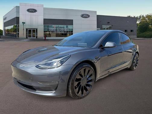 Midnight Silver Metallic 2023 Tesla Model 3 Performance