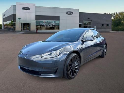 Midnight Silver Metallic 2023 Tesla Model 3 Performance