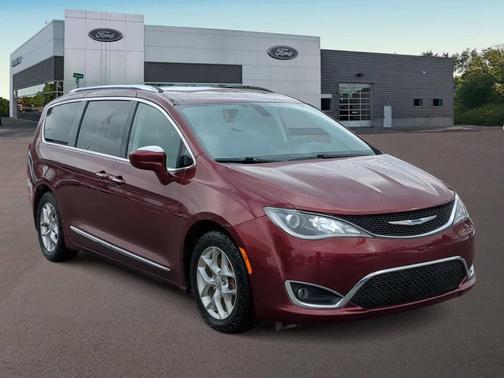 2018 Chrysler Pacifica Touring-L Plus