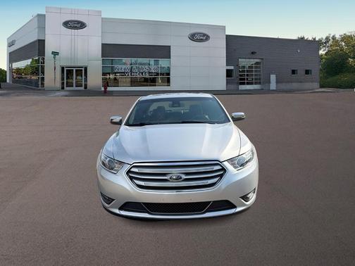 2019 Ford Taurus Limited