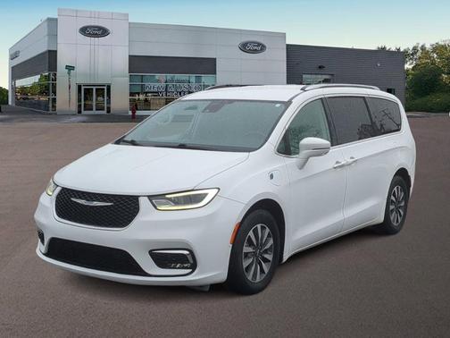 2021 Chrysler Pacifica Hybrid Touring L