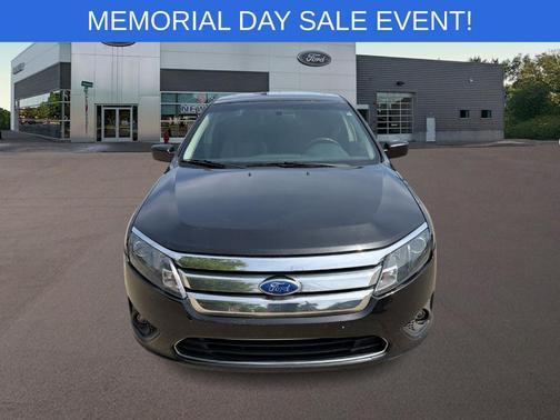 Tuxedo Black Metallic 2011 Ford Fusion SE