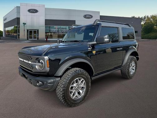 Shadow Black 2023 Ford Bronco Badlands