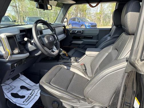 Shadow Black 2023 Ford Bronco Badlands