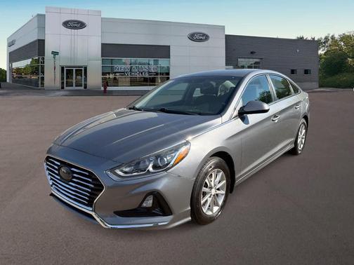 Machine Gray 2019 Hyundai SONATA SE