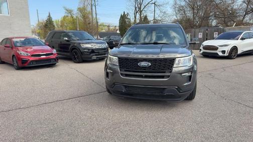 Magnetic Metallic 2018 Ford Explorer sport