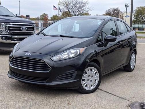 Photo 1 of 32 of 2014 Ford Fiesta S