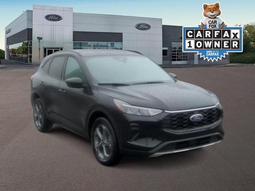 Agate Black Metallic 2025 Ford Escape ST-Line