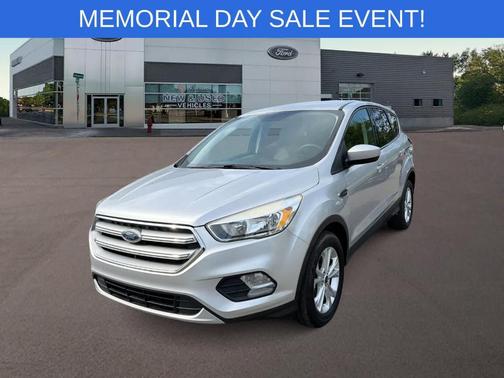 Ingot Silver 2017 Ford Escape SE