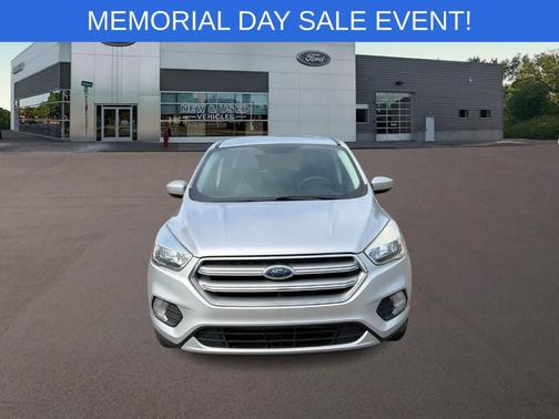 Ingot Silver 2017 Ford Escape SE