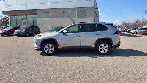Silver Sky Metallic 2019 Toyota RAV4 XLE