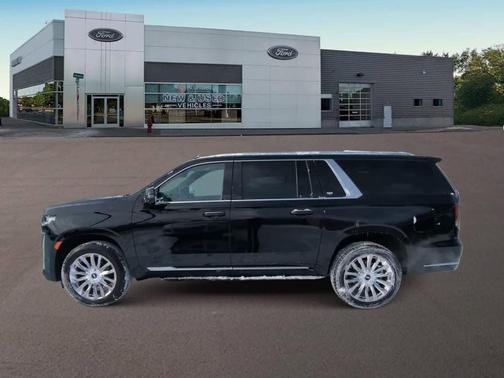 2023 Cadillac Escalade ESV Premium Luxury