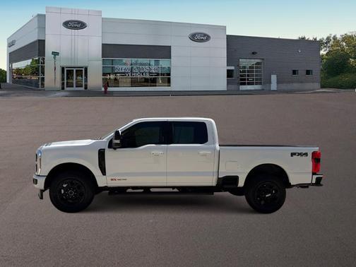 White Metallic 2024 Ford F-350 Lariat Super Duty