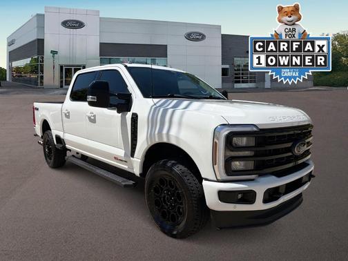 White Metallic 2024 Ford F-350 Lariat Super Duty