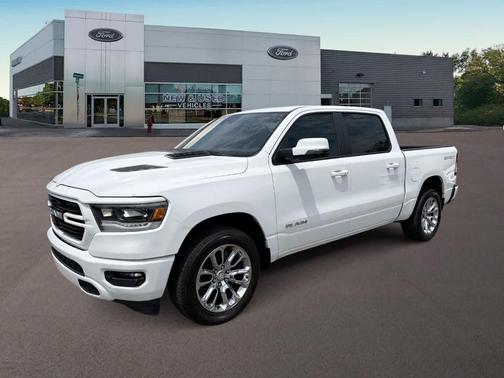 Bright White Clearcoat 2023 RAM 1500 Laramie