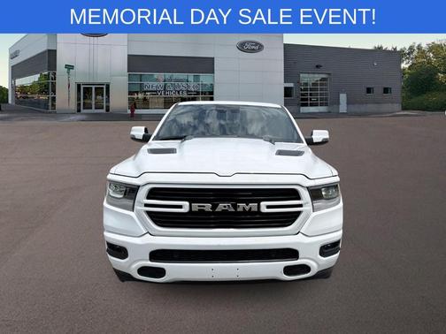 Bright White Clearcoat 2023 RAM 1500 Laramie