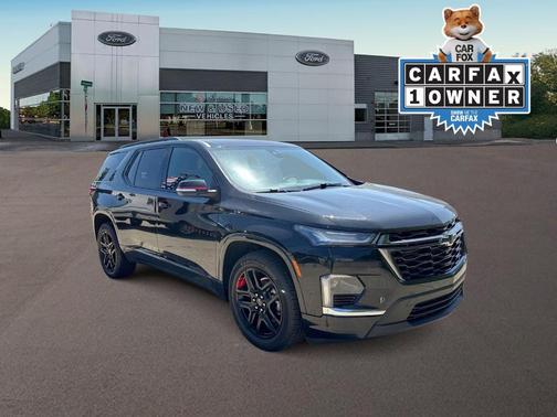 Mosaic Black Metallic 2022 Chevrolet Traverse Premier