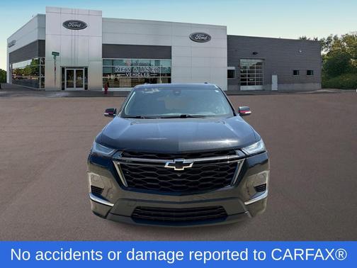 Mosaic Black Metallic 2022 Chevrolet Traverse Premier