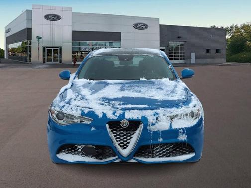 2017 Alfa Romeo Giulia Base