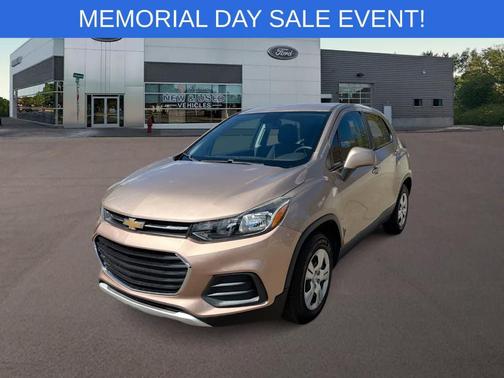 Sandy Ridge Metallic 2019 Chevrolet Trax LS